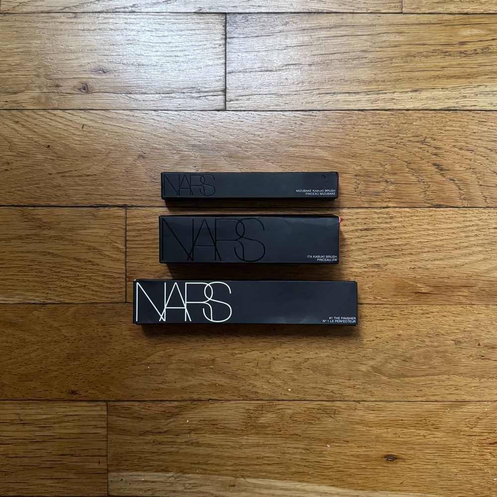 NWT NARS Cosmetics makeup brush bundle - Picture 16 of 16
